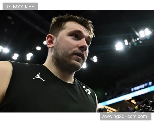 东契奇湖人首秀30场狂砍881分创队史新高超越天勾与老詹