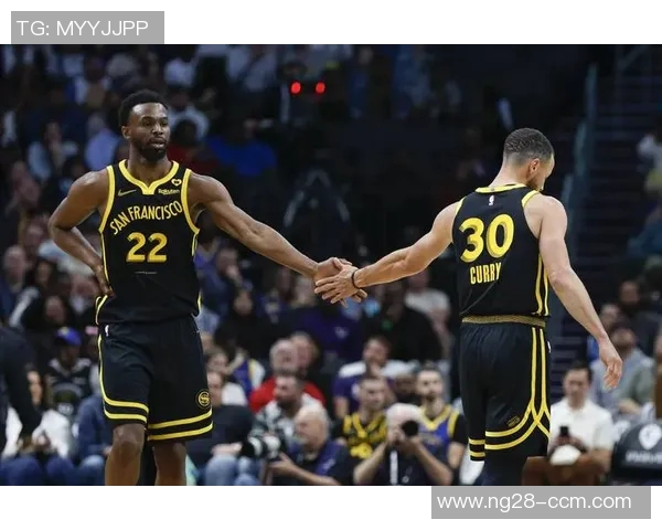 库里谈新赛季目标强调团队心态建设与胜利信念的重要性