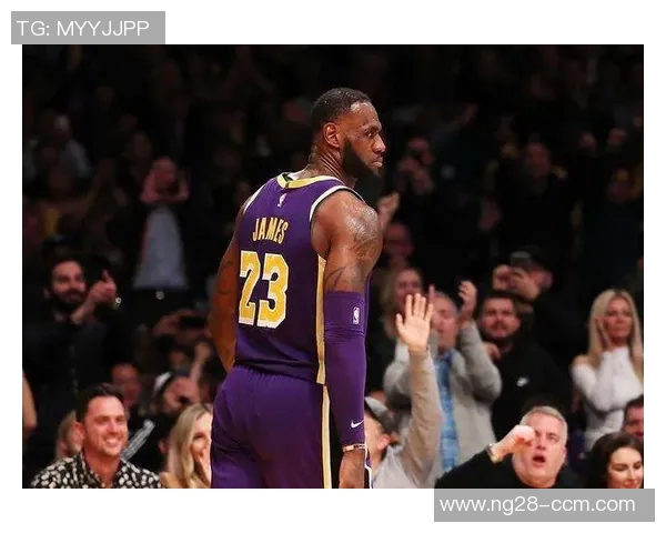 老詹在湖人战术体系中的定位分析与角色转变探讨 老詹在湖人战术体系中的定位分析与角色转变探讨